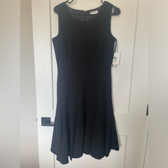 NWT Calvin Klein Black Fit & Flare Sleeveless Dress – Size 8 - Picture 1 of 7